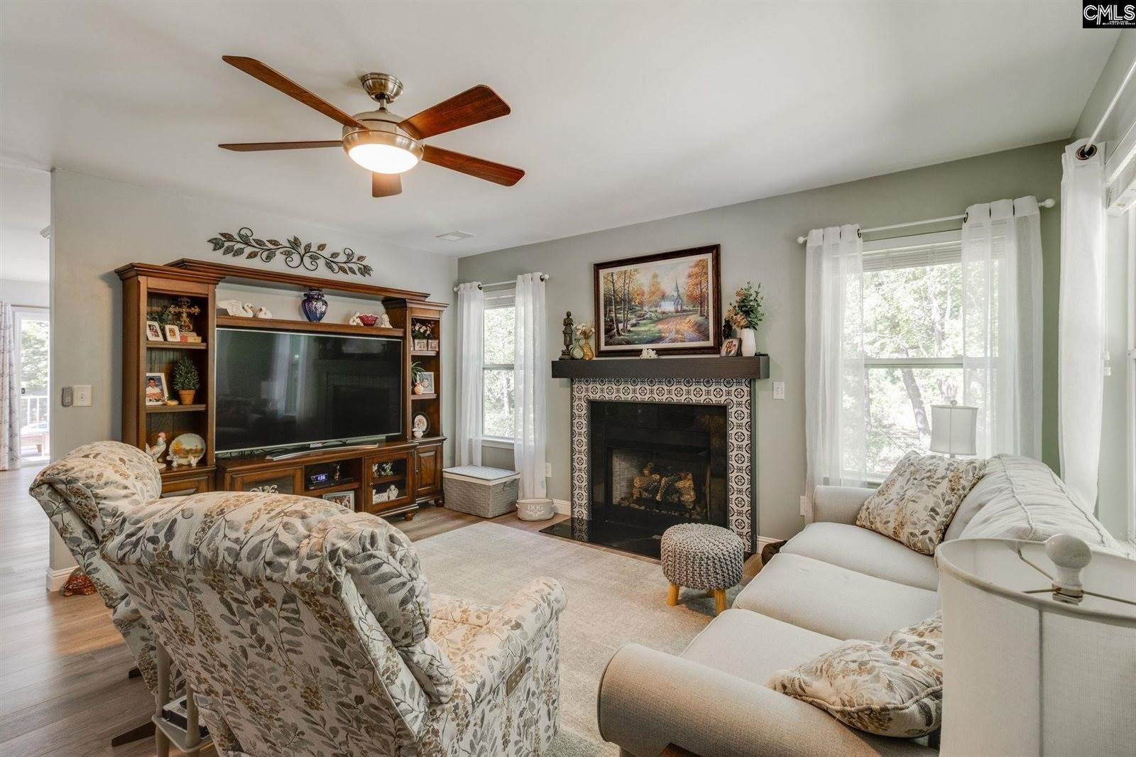 826 S Cub, Elgin, SC 29045