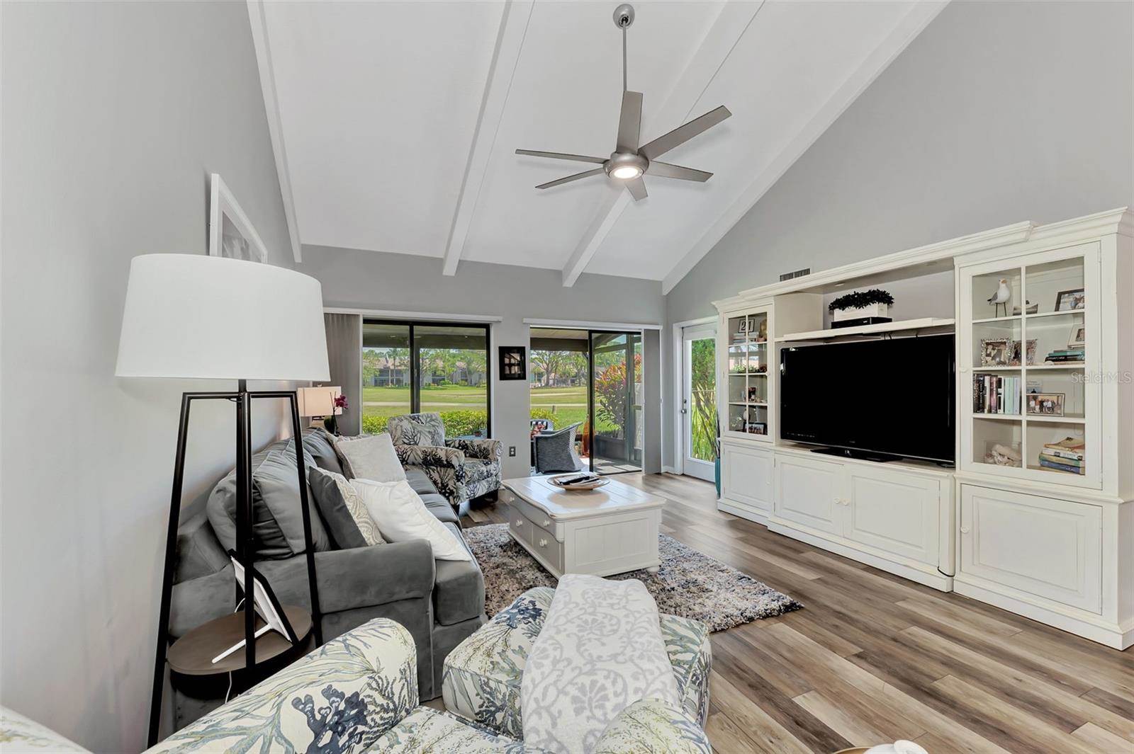 3141 Heatherwood Lane, Sarasota, FL 34235