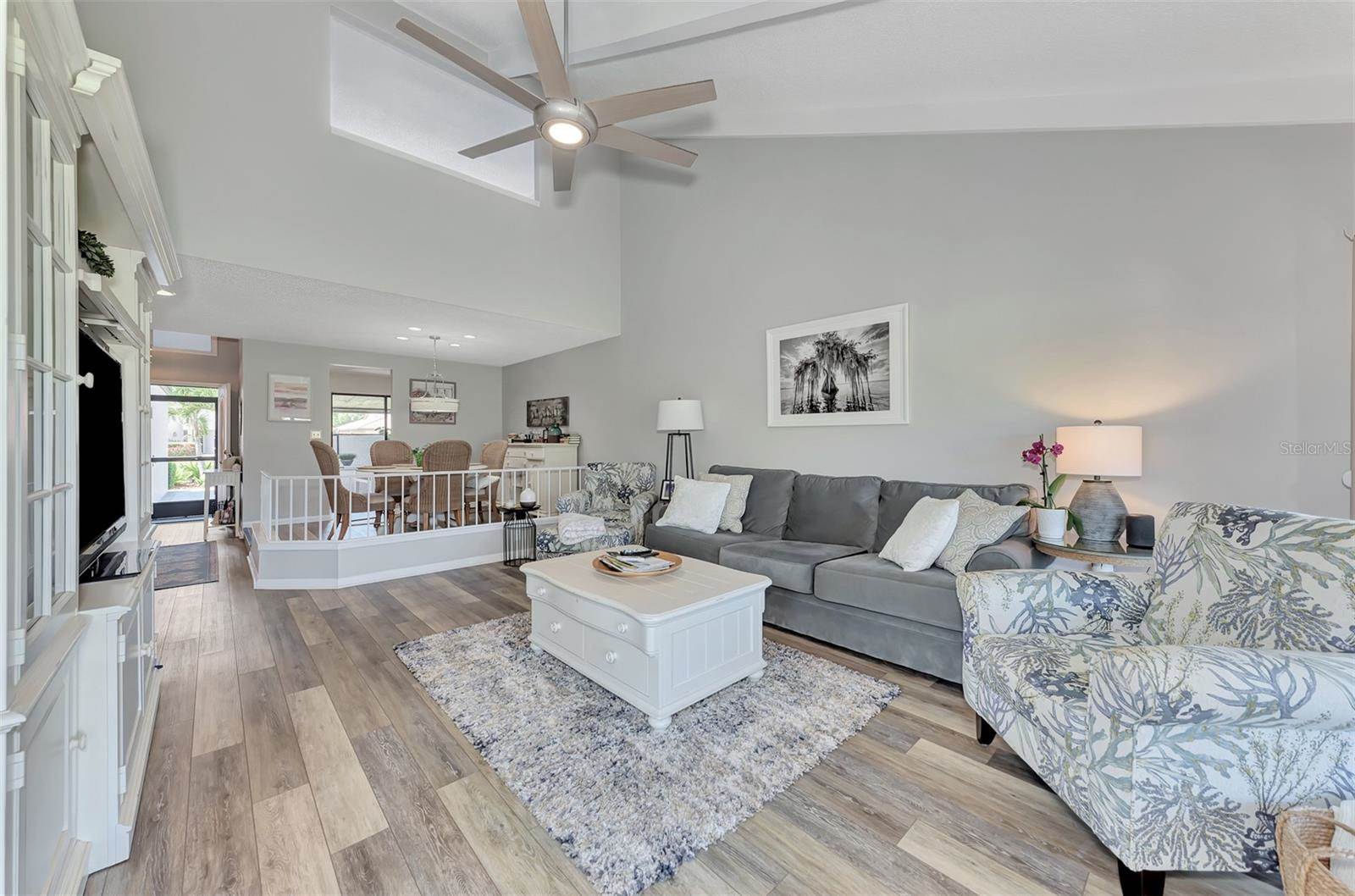 3141 Heatherwood Lane, Sarasota, FL 34235