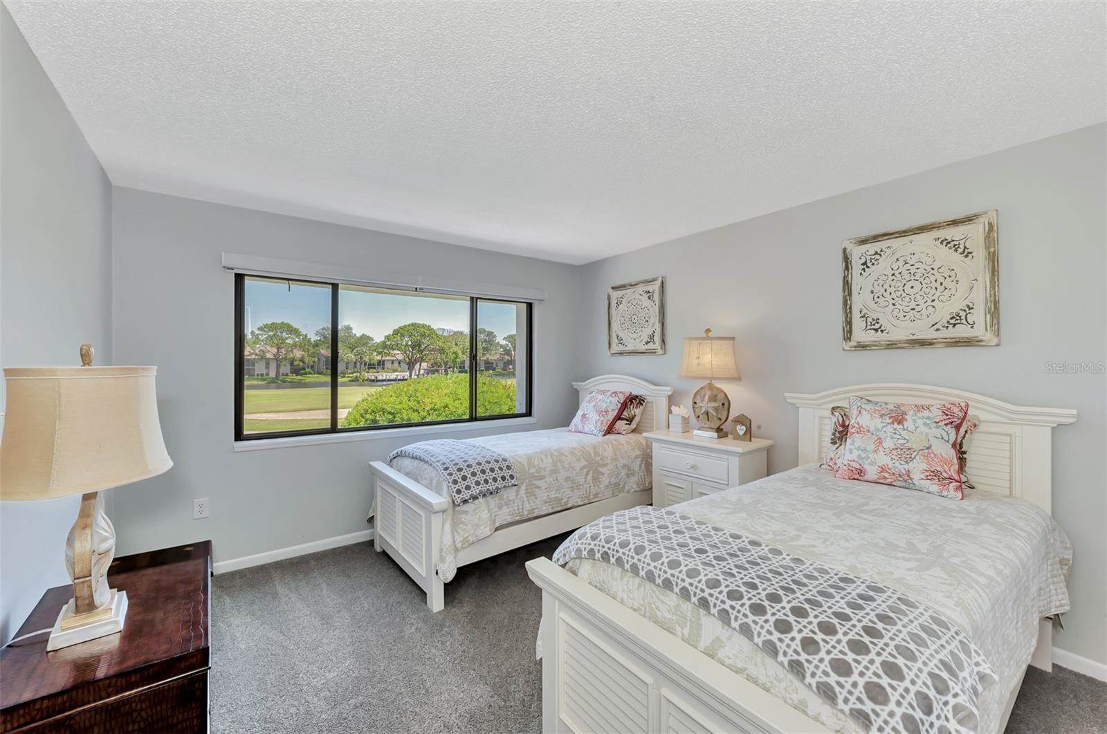 3141 Heatherwood Lane, Sarasota, FL 34235