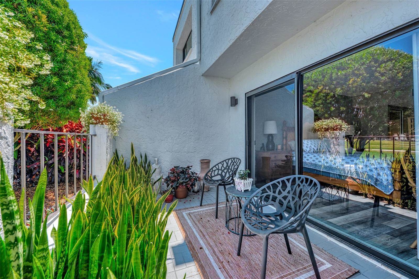 3141 Heatherwood Lane, Sarasota, FL 34235