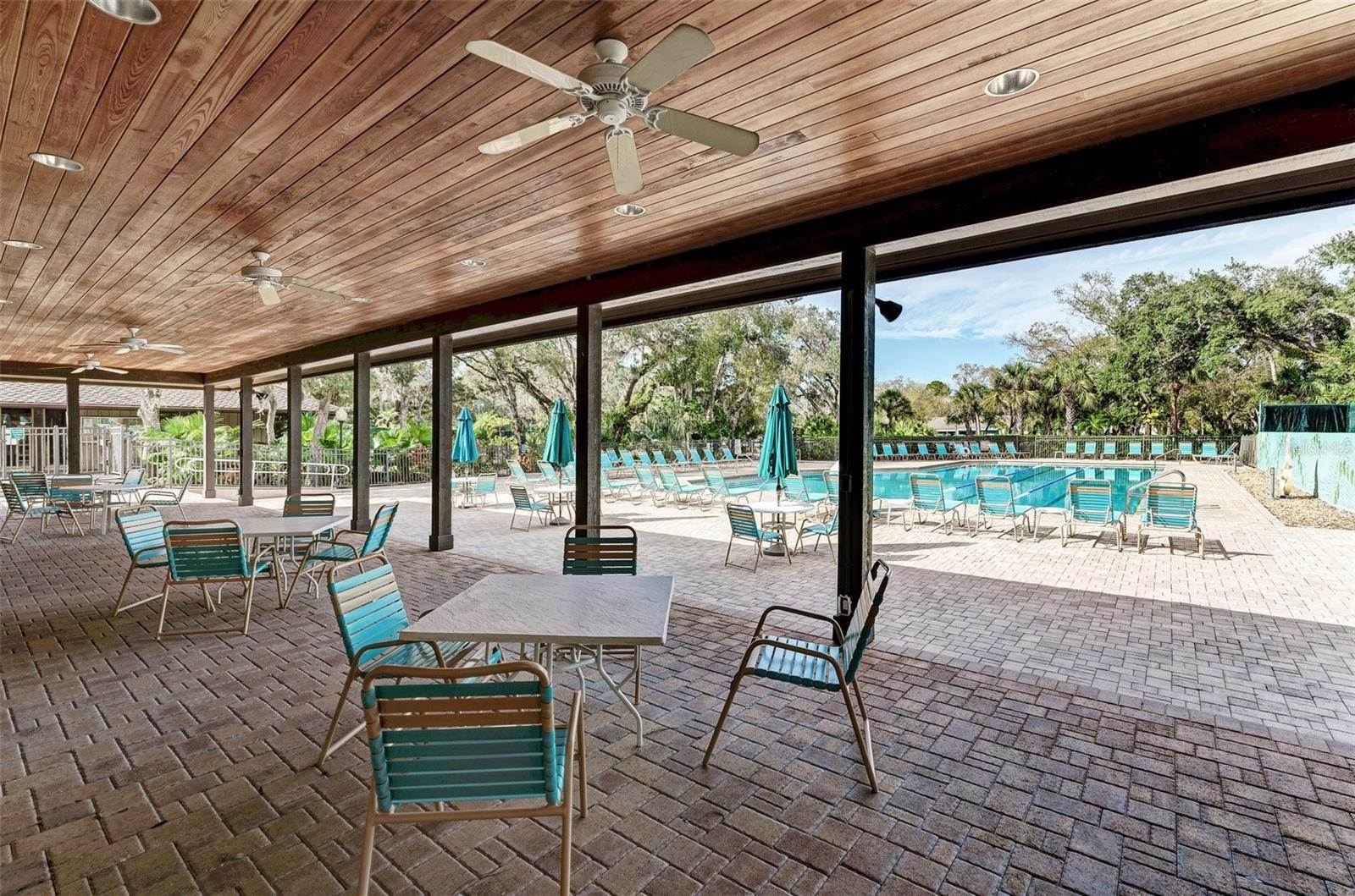 3141 Heatherwood Lane, Sarasota, FL 34235