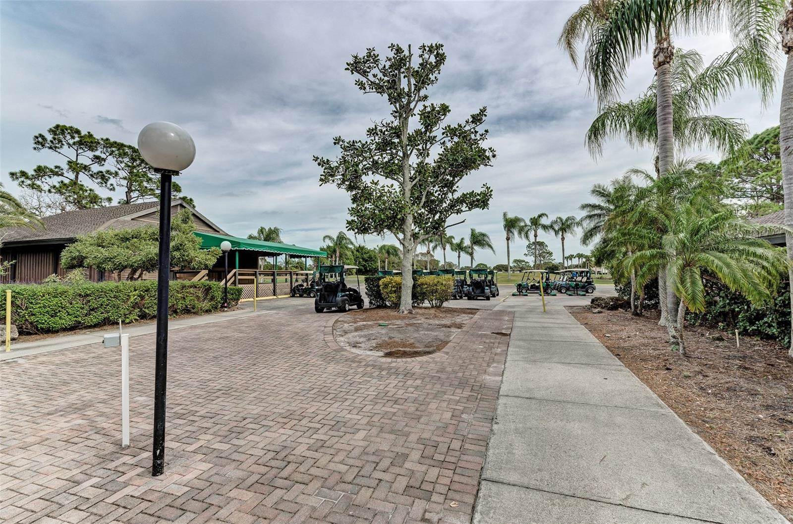 3141 Heatherwood Lane, Sarasota, FL 34235