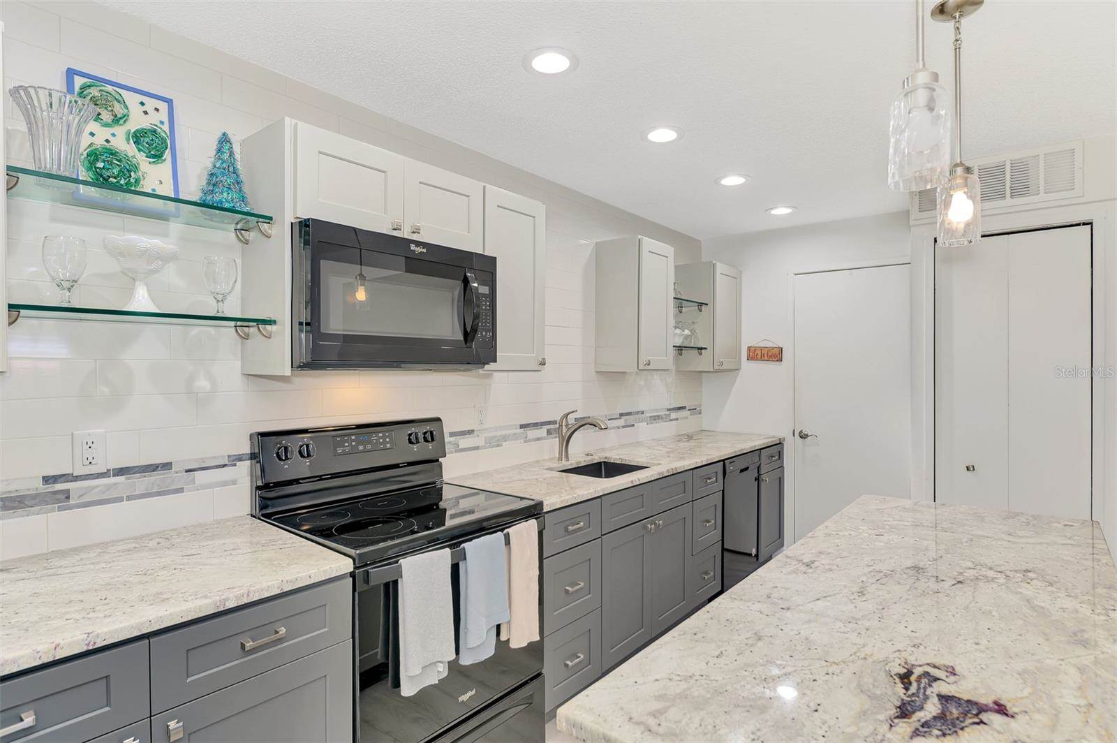 3239 Beneva Road, Sarasota, FL 34232