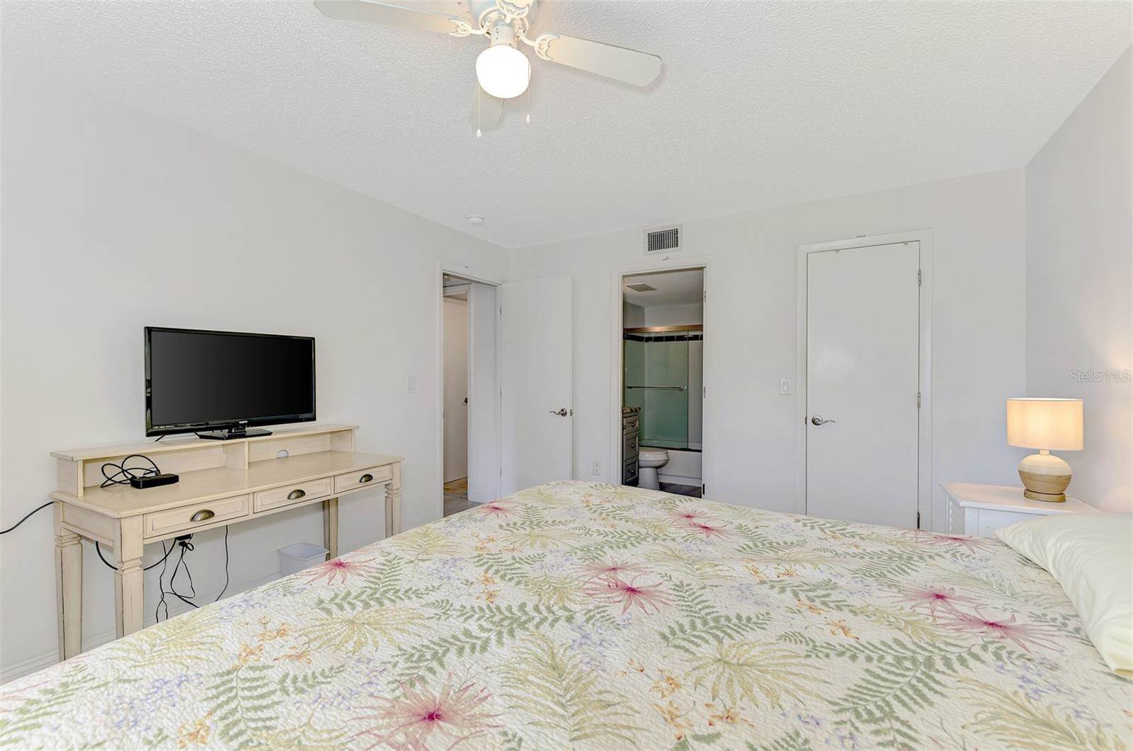 3239 Beneva Road, Sarasota, FL 34232