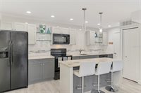 3239 Beneva Road, Sarasota, FL 34232