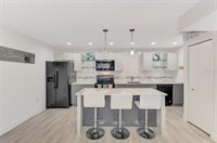 3239 Beneva Road, Sarasota, FL 34232