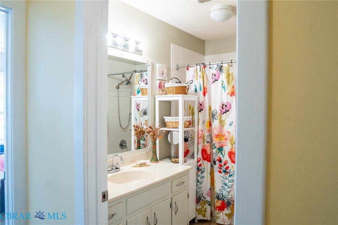 7891 Sunset Drive, #2C, Hayes, VA 23072