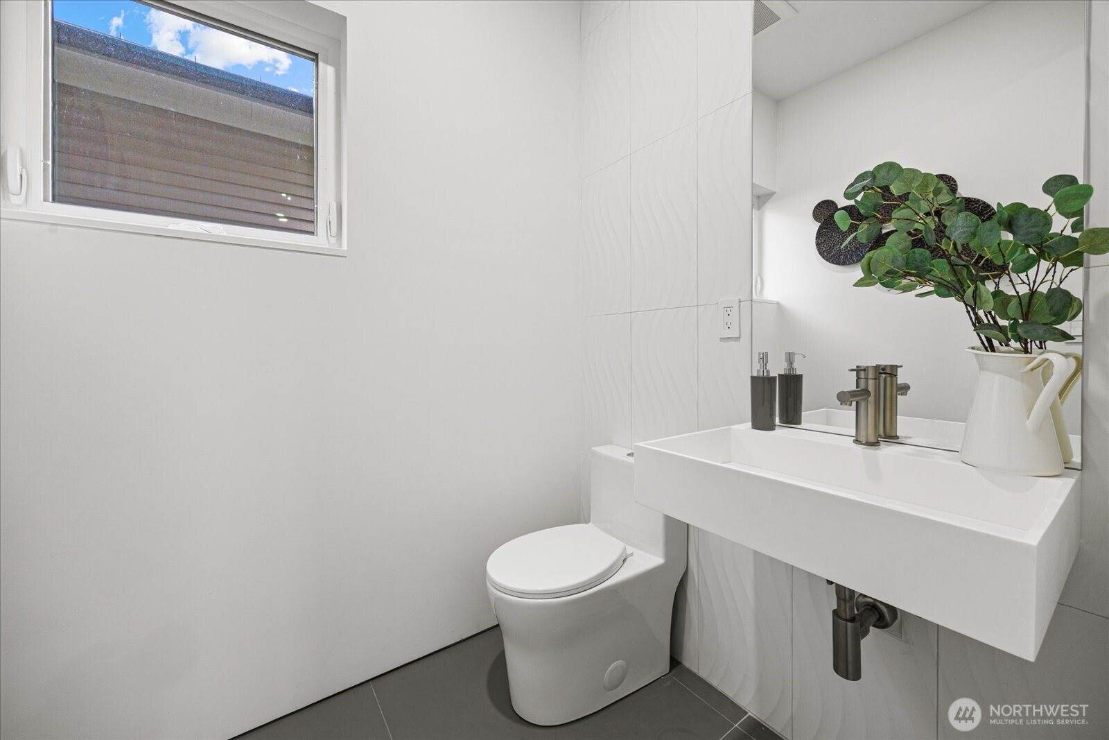 1114 26th Avenue, Seattle, WA 98122