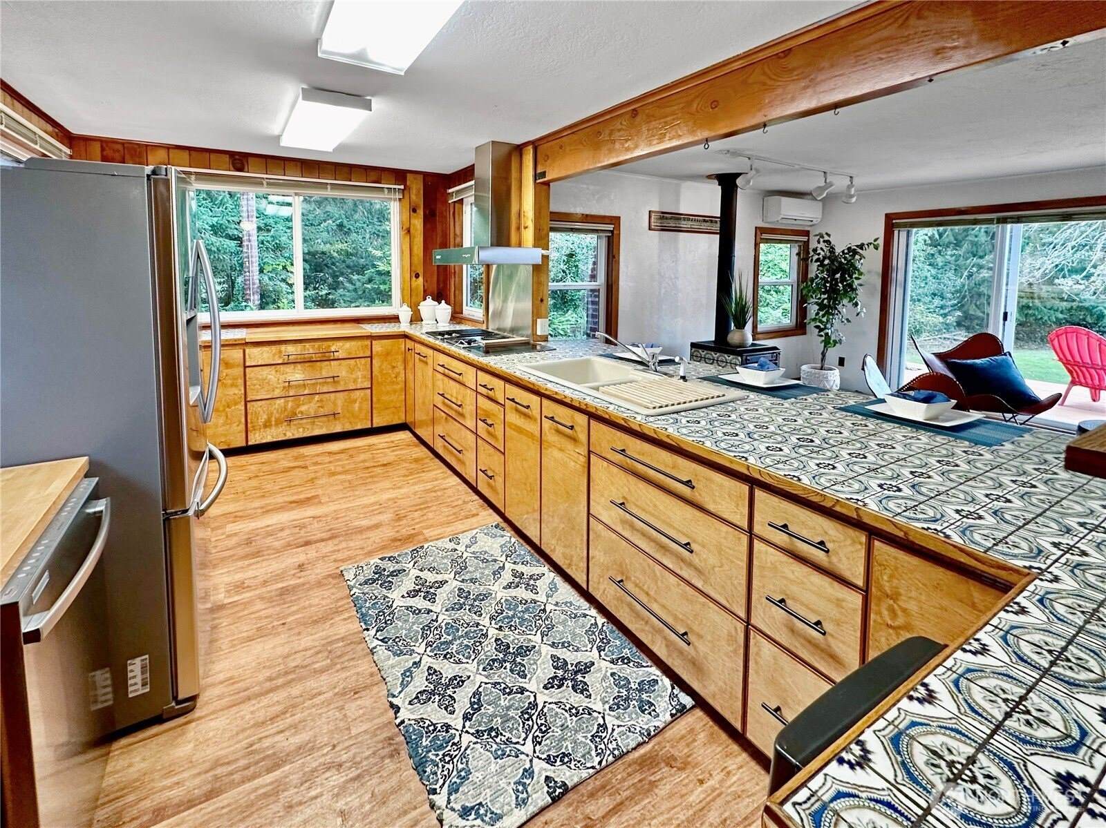 4403 Boston Harbor Road NE, Olympia, WA 98506