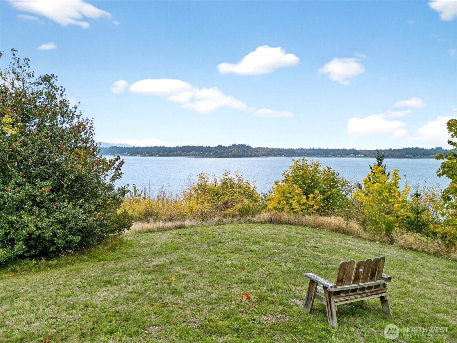 4403 Boston Harbor Road NE, Olympia, WA 98506