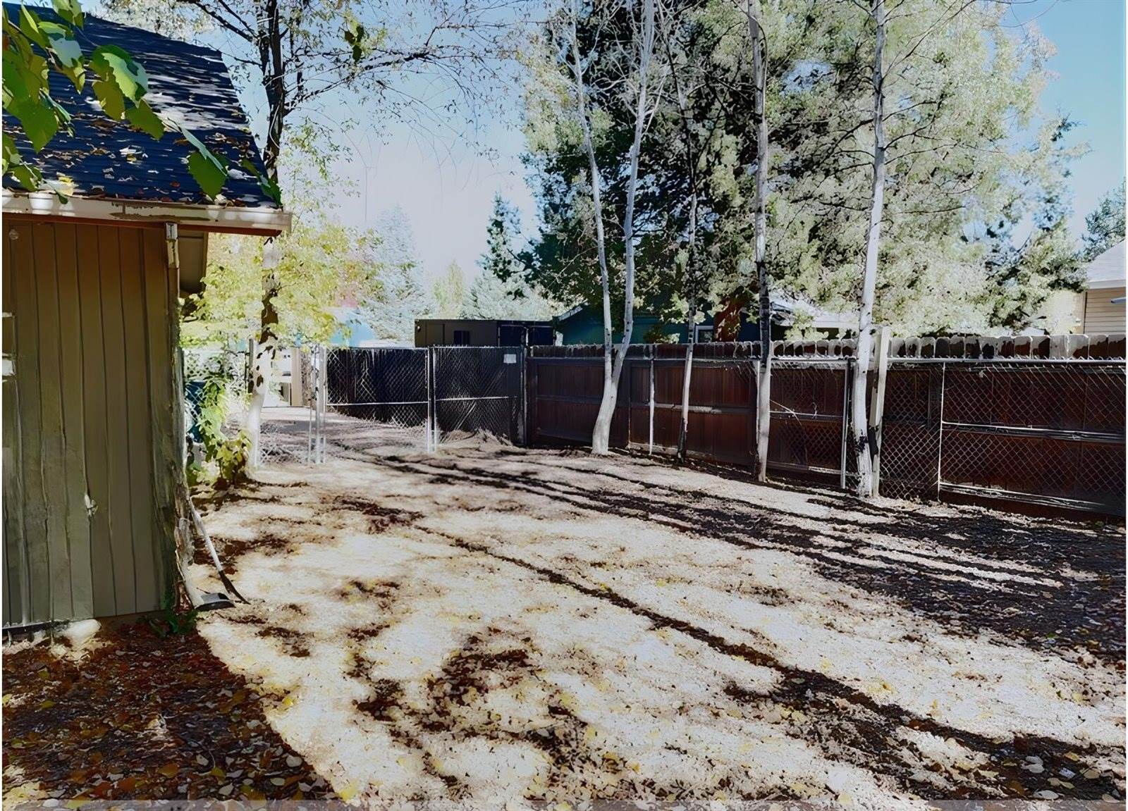 1843 SE Moorwood Court, Bend, OR 97702