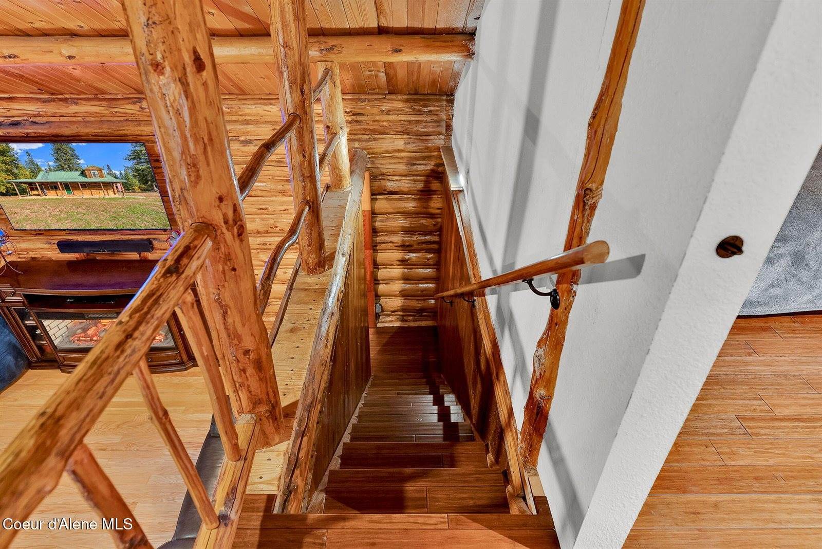 5077 West Nursery Ln, Spirit Lake, ID 83869