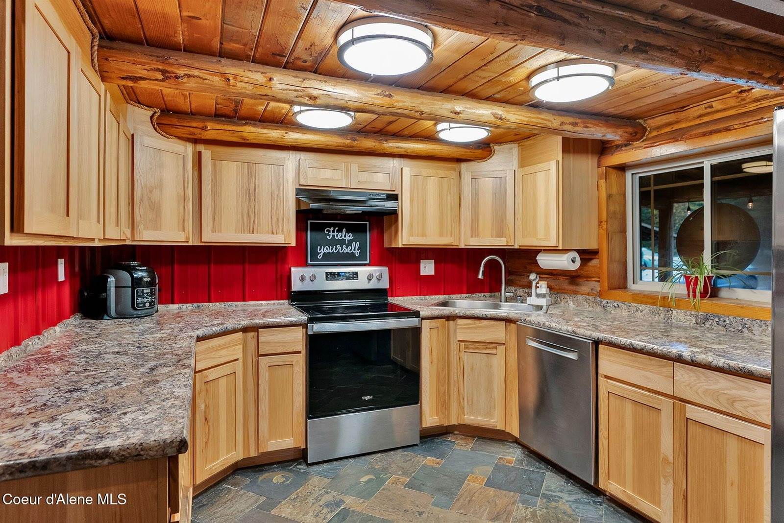 5077 West Nursery Ln, Spirit Lake, ID 83869