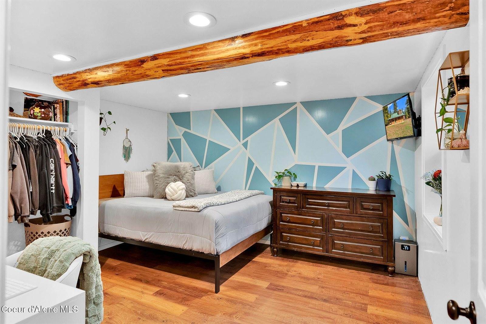 5077 West Nursery Ln, Spirit Lake, ID 83869