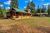 5077 West Nursery Ln, Spirit Lake, ID 83869