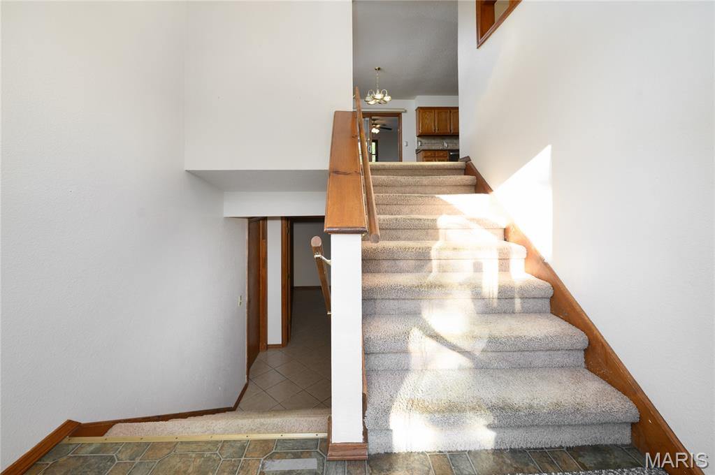 24265 Sprint Lane, Waynesville, MO 65583