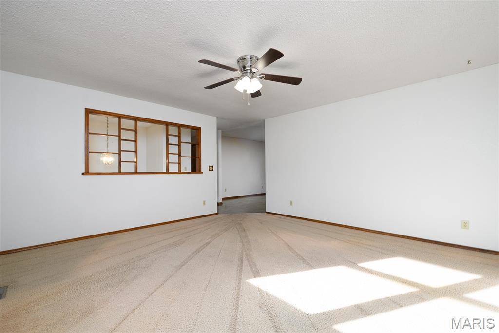 24265 Sprint Lane, Waynesville, MO 65583