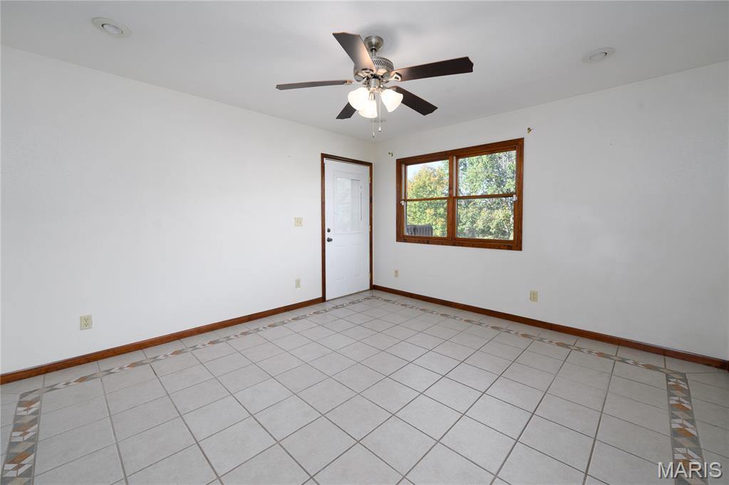 24265 Sprint Lane, Waynesville, MO 65583