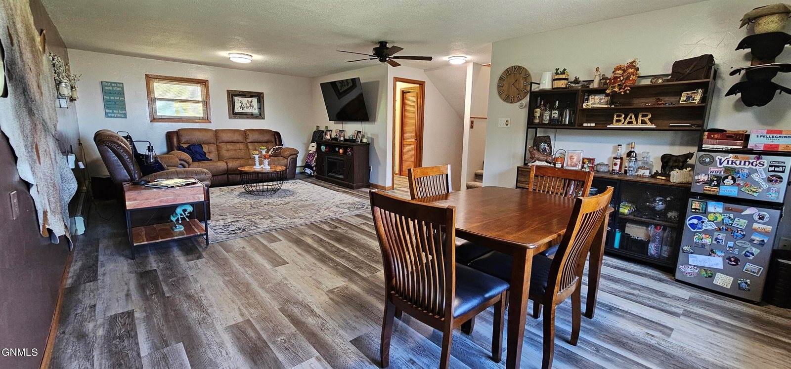 4204 Old Red Trail NW, Mandan, ND 58554
