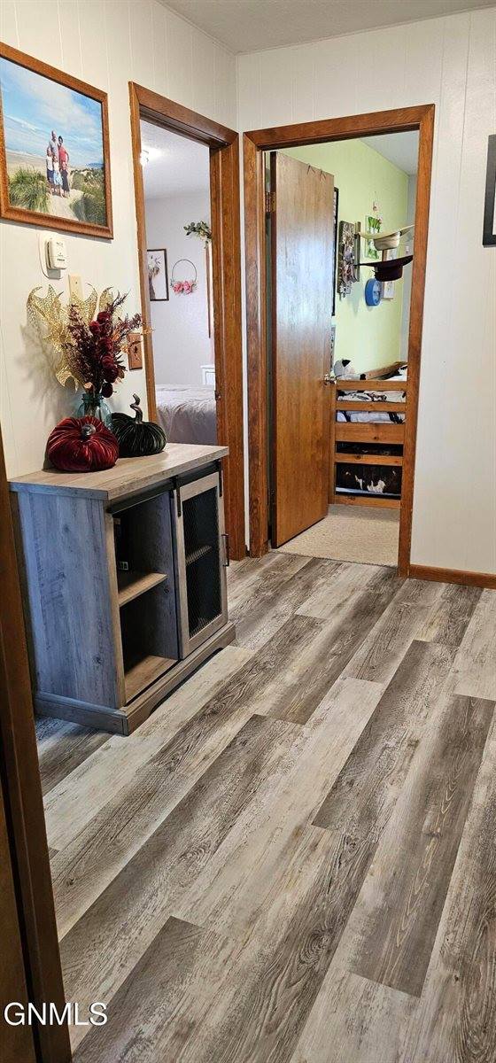 4204 Old Red Trail NW, Mandan, ND 58554