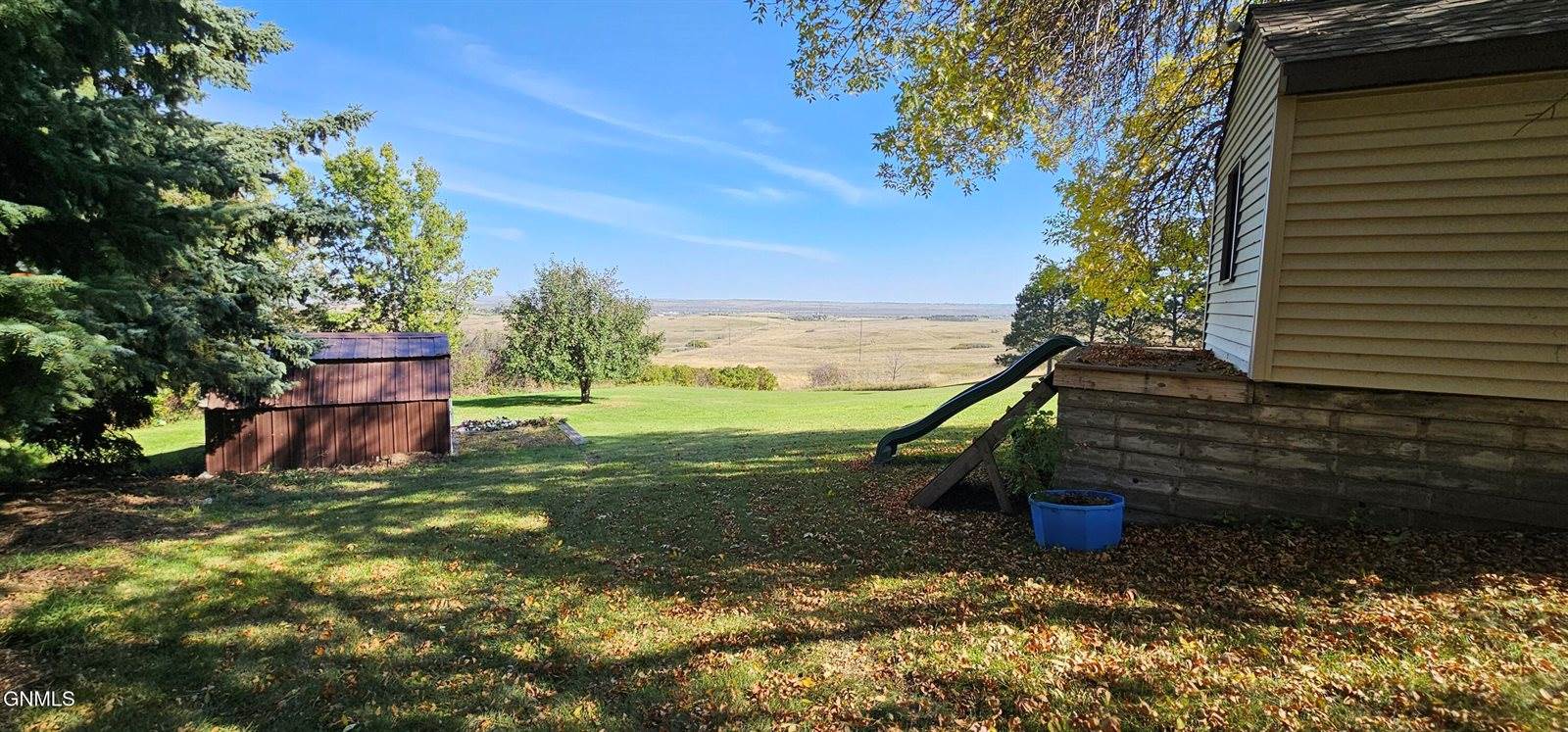 4204 Old Red Trail NW, Mandan, ND 58554