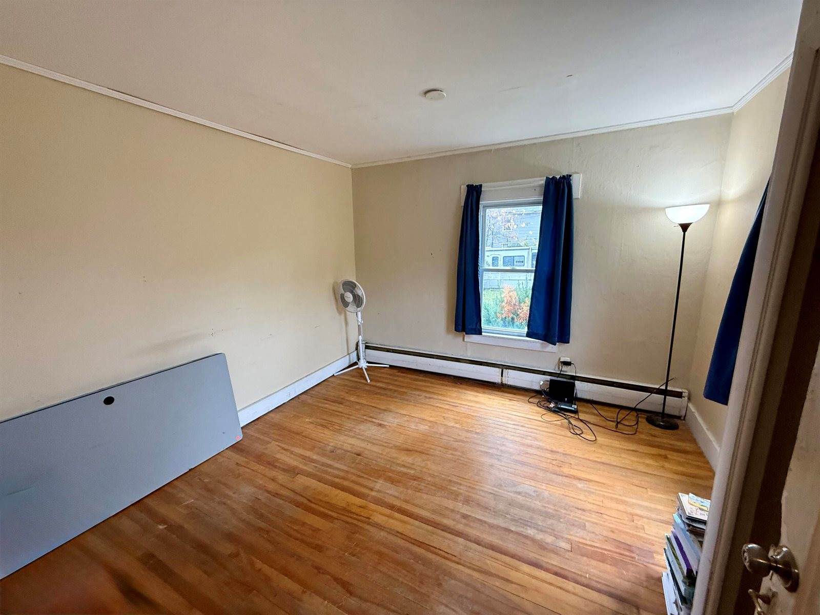 387 Broadway, Bangor, ME 04401