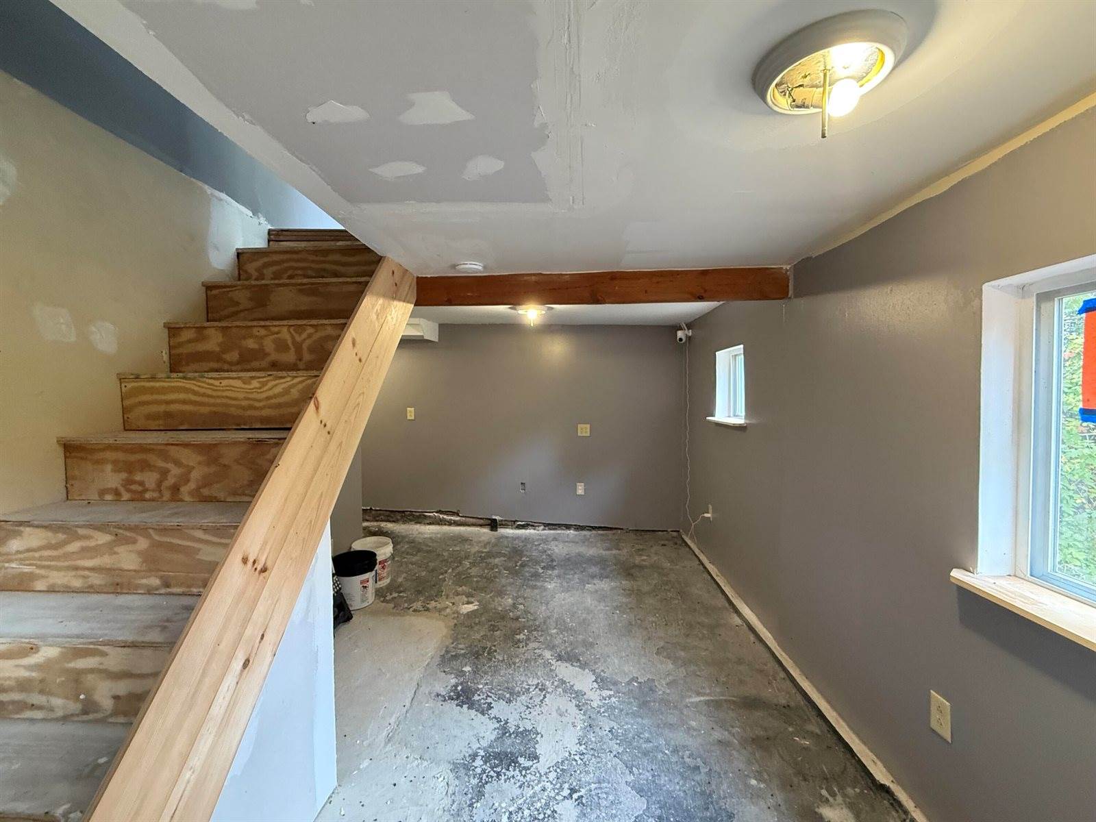 387 Broadway, Bangor, ME 04401