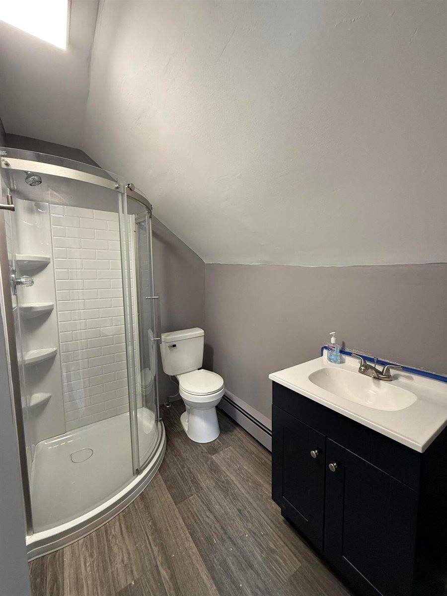 387 Broadway, Bangor, ME 04401