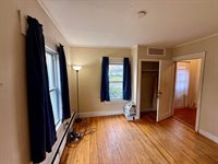 387 Broadway, Bangor, ME 04401