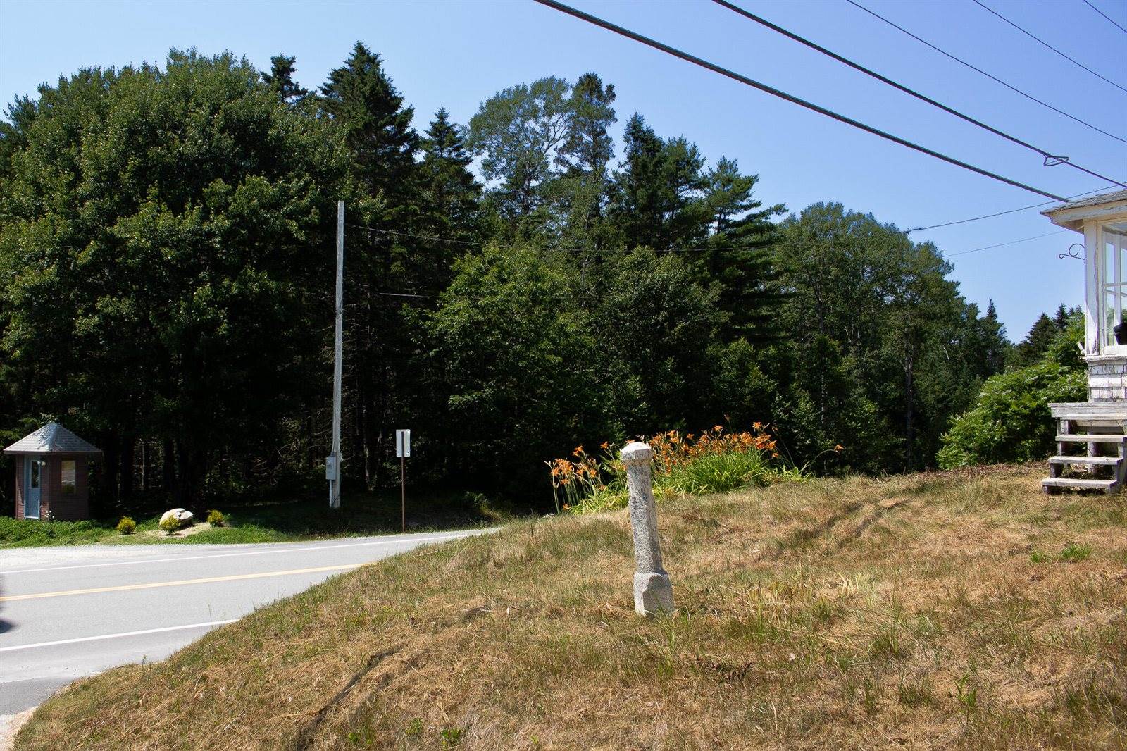 1916 US-1, Sullivan, ME 04664