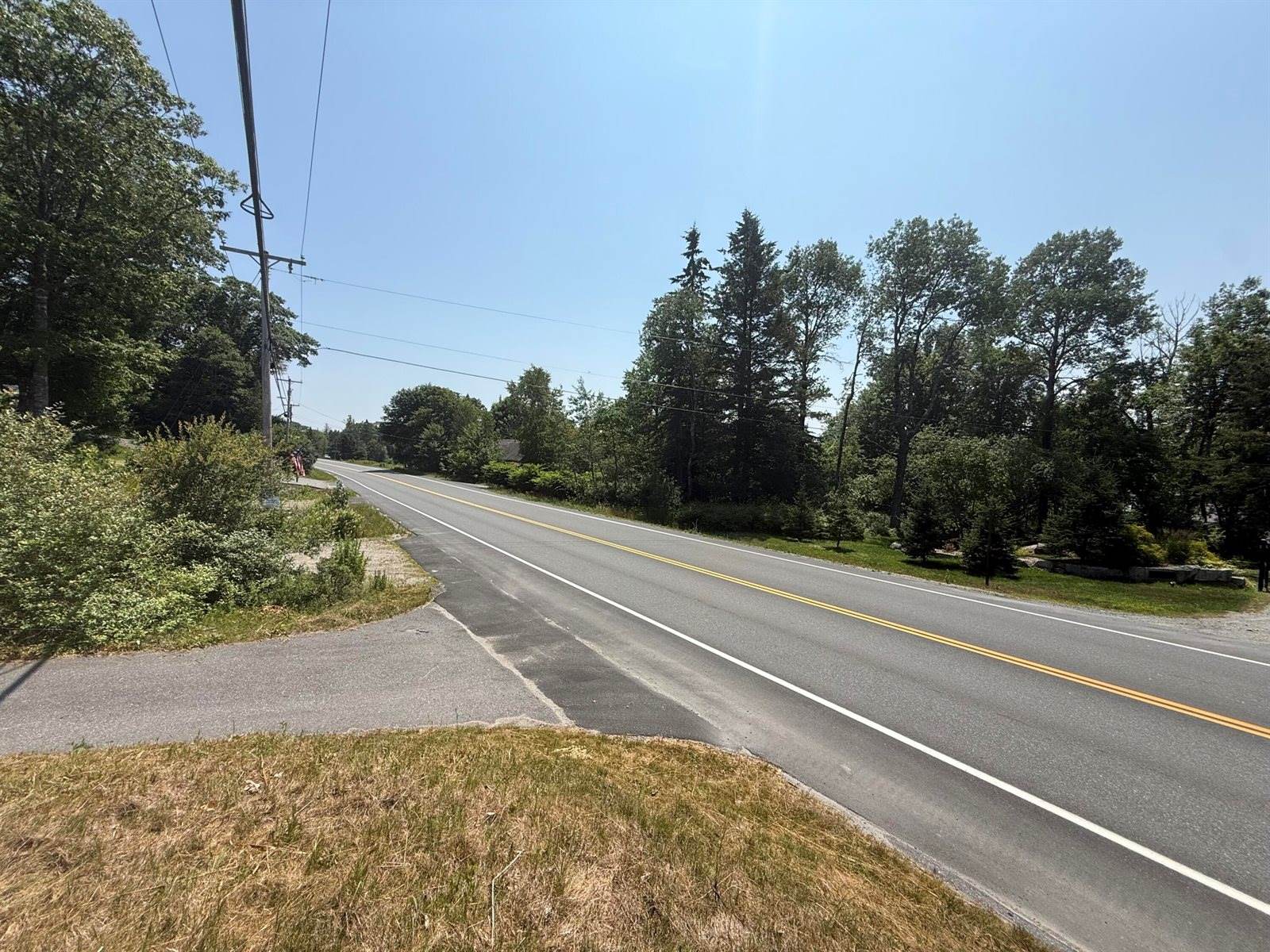 1916 US-1, Sullivan, ME 04664