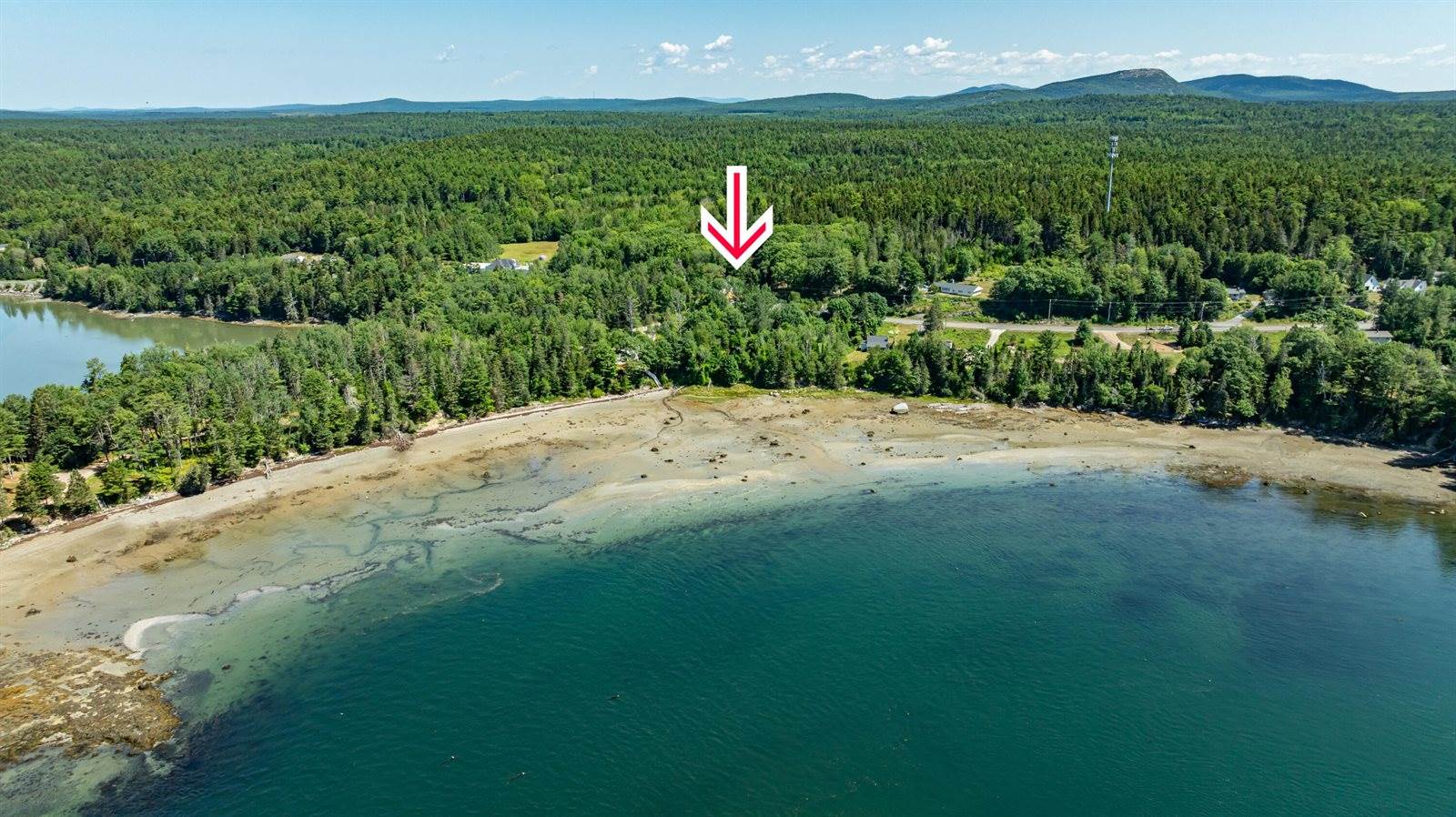 1916 US-1, Sullivan, ME 04664