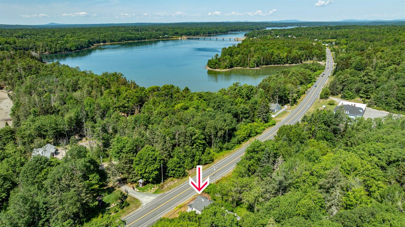 1916 US-1, Sullivan, ME 04664