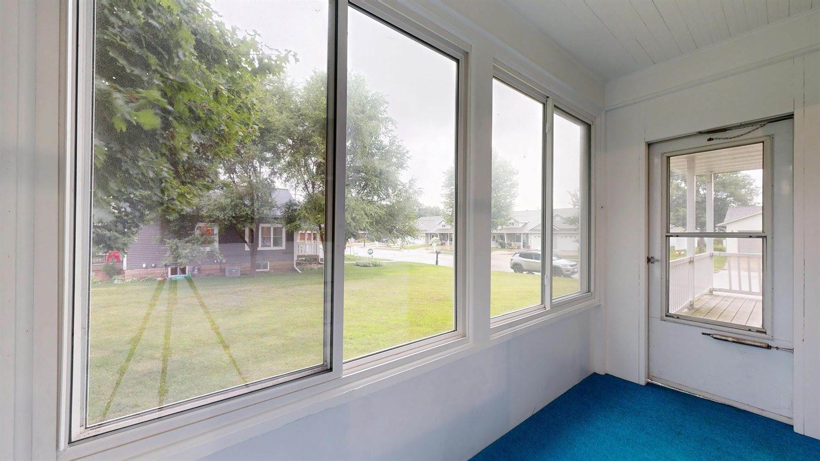 412 2nd Ave East, Holmen, WI 54636