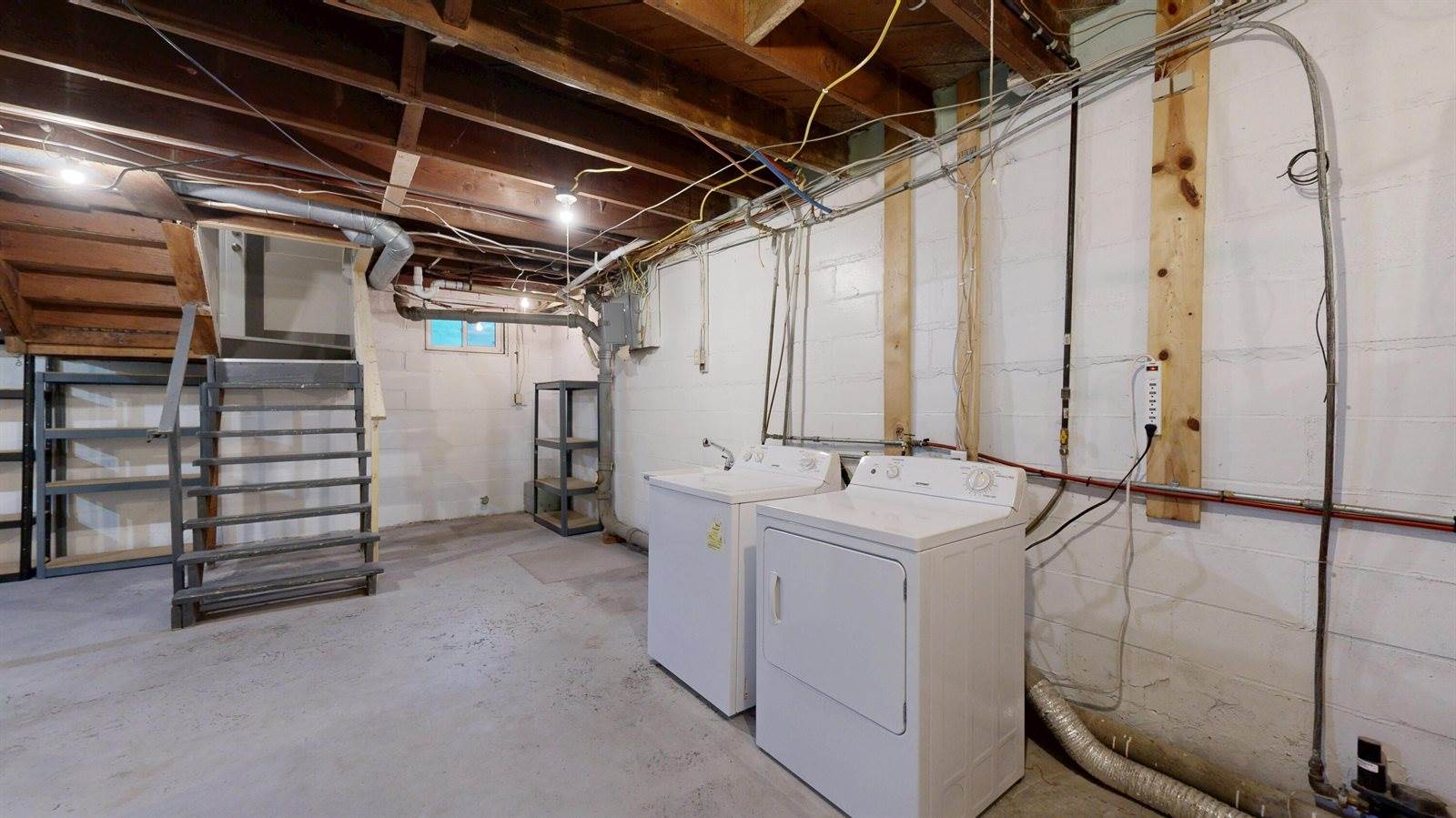 412 2nd Ave East, Holmen, WI 54636