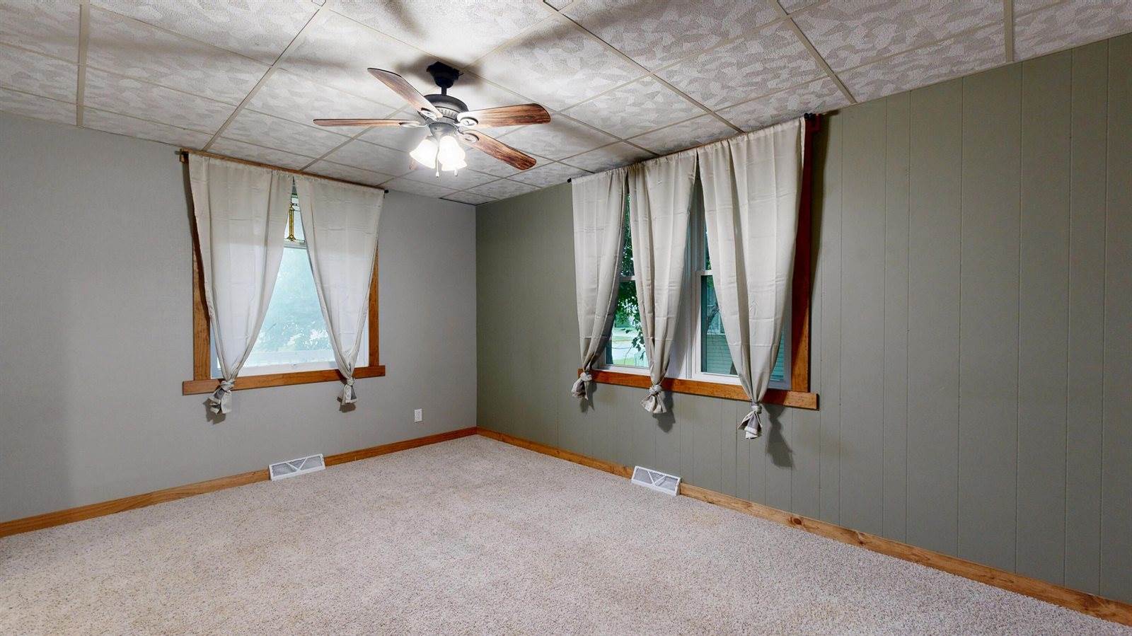 412 2nd Ave East, Holmen, WI 54636