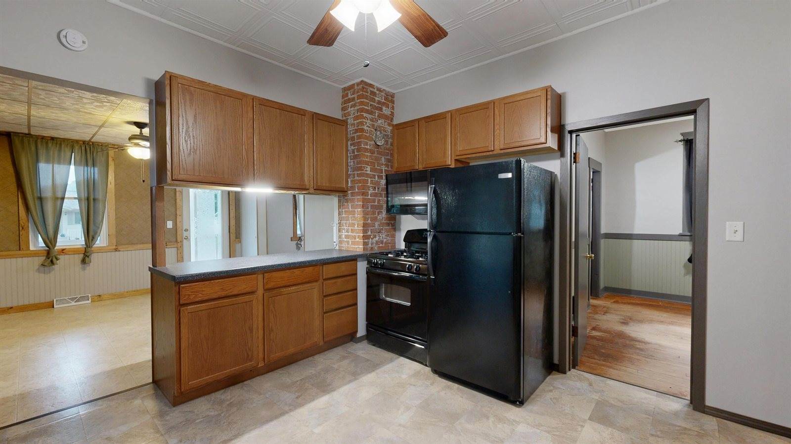 412 2nd Ave East, Holmen, WI 54636