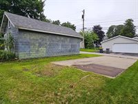 412 2nd Ave East, Holmen, WI 54636