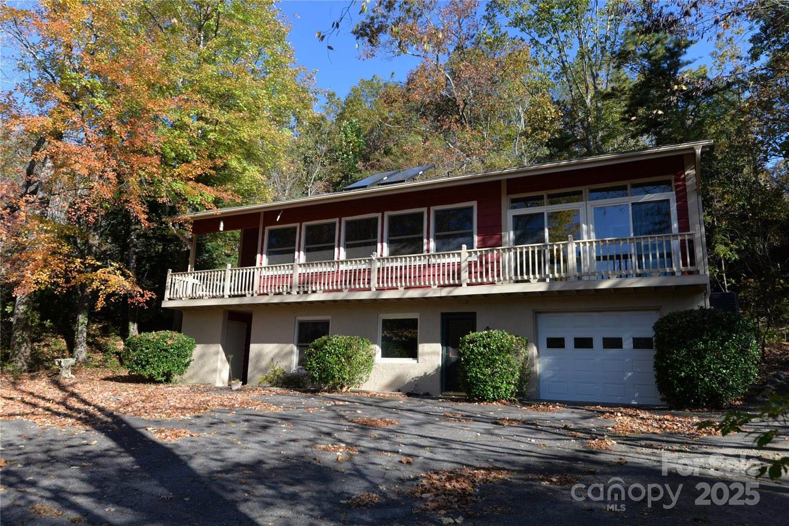 106 Jeanie Avenue, Black Mountain, NC 28711