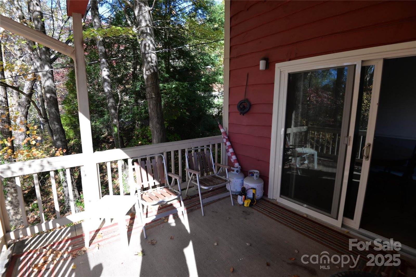 106 Jeanie Avenue, Black Mountain, NC 28711