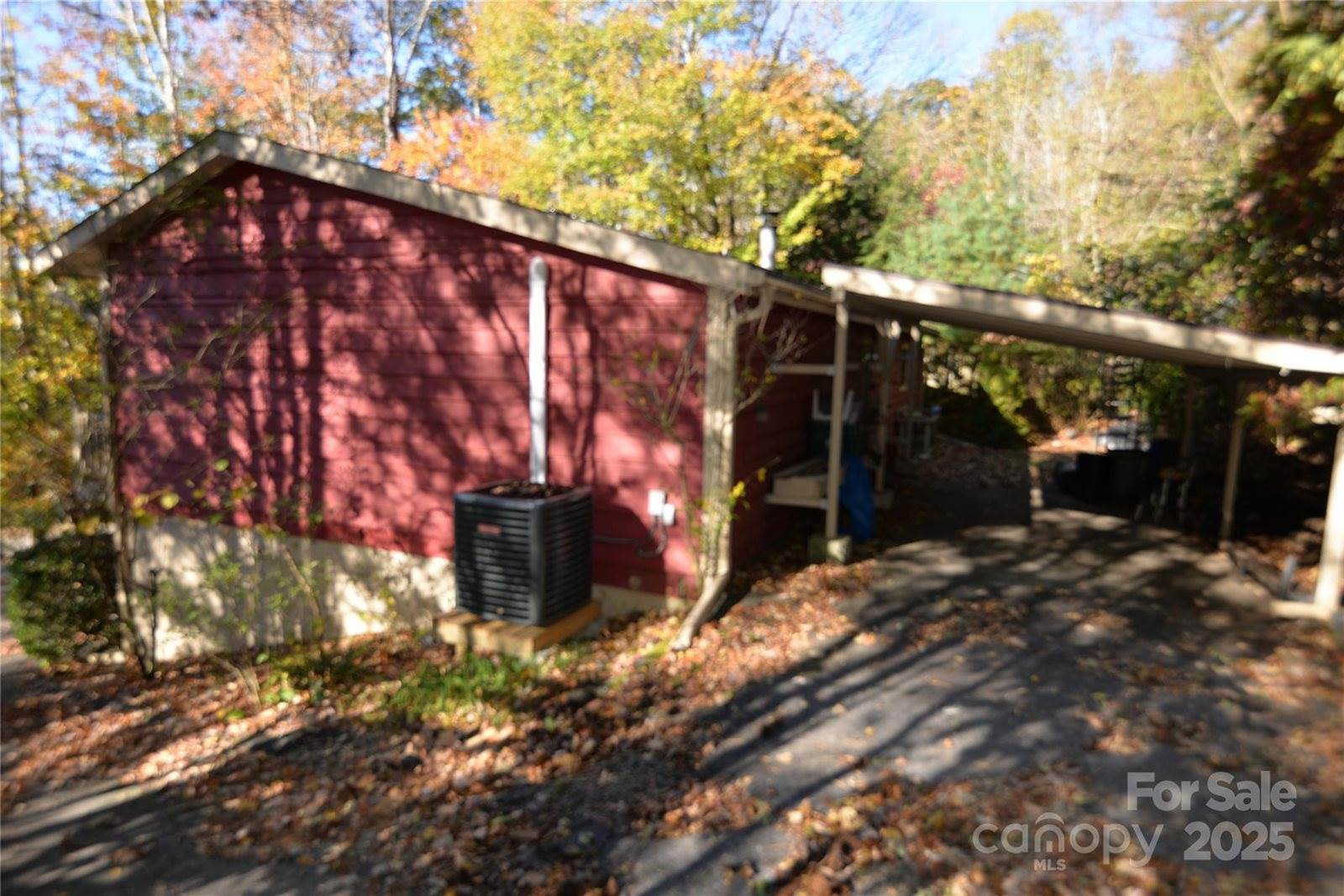 106 Jeanie Avenue, Black Mountain, NC 28711