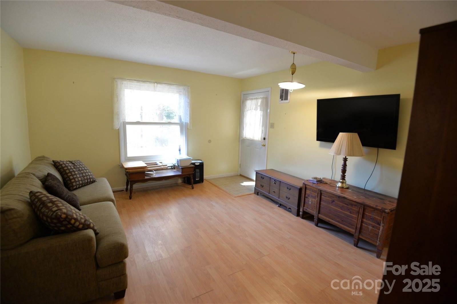 106 Jeanie Avenue, Black Mountain, NC 28711