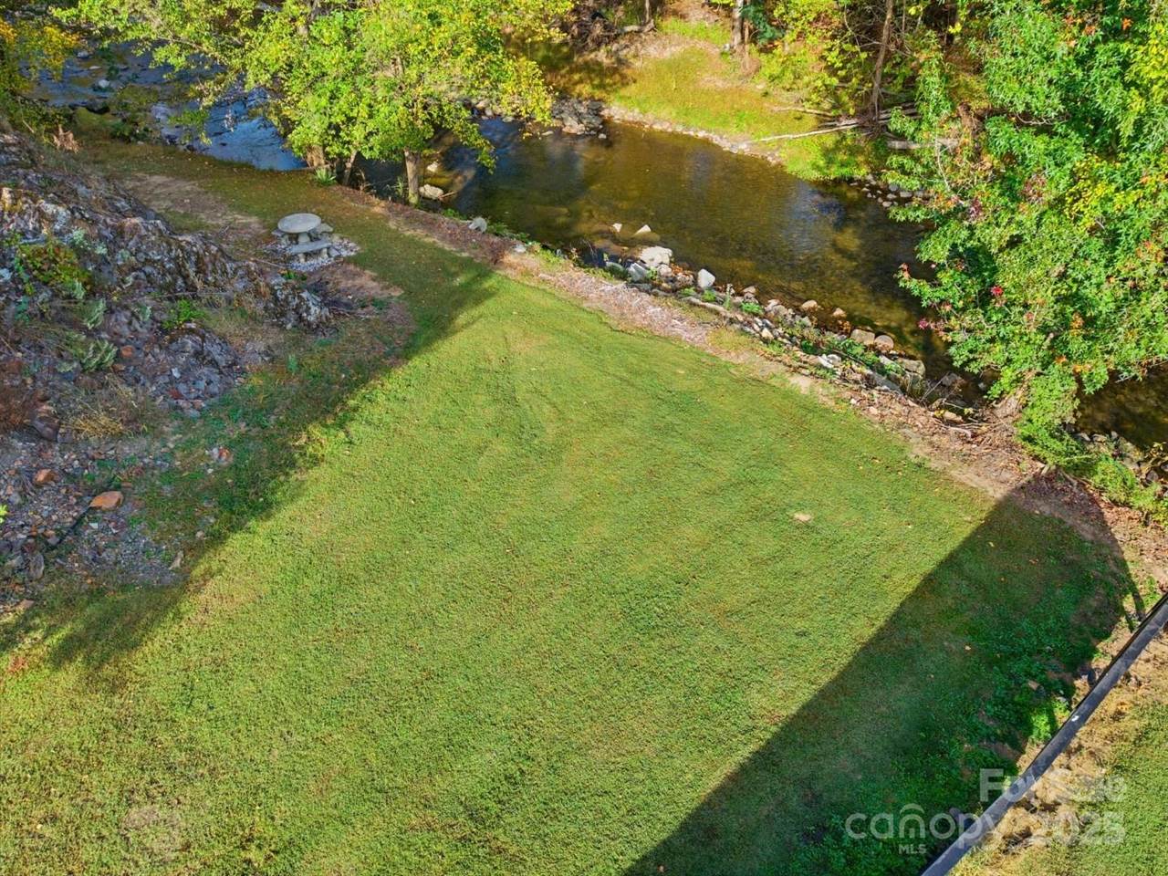 63 Raleigh Lane, Hot Springs, NC 28743