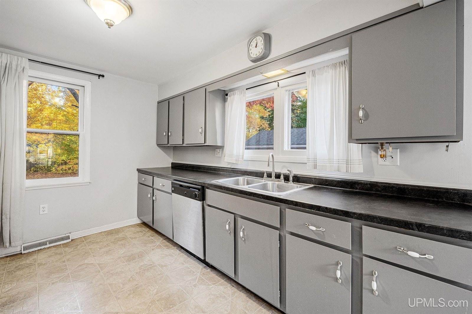 1612 Gray Street, Marquette, MI 49855