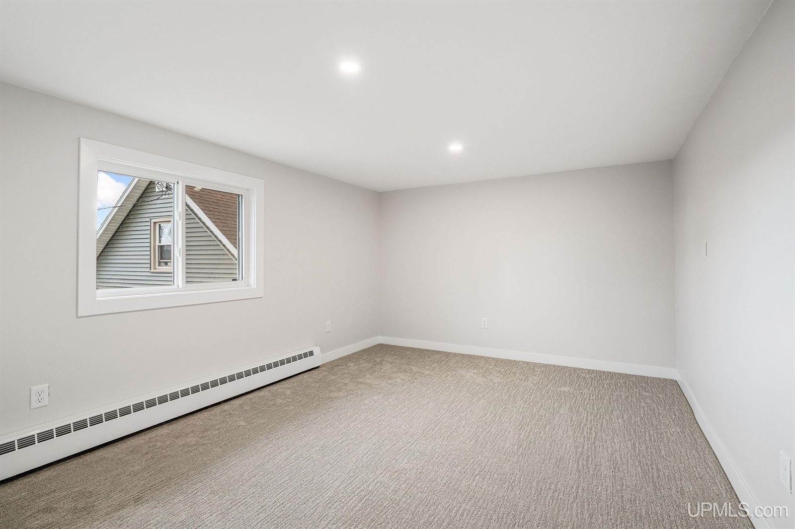 215 Hazel Street, Ishpeming, MI 49849