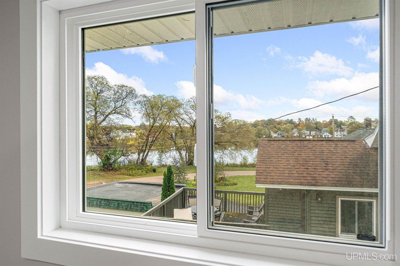 215 Hazel Street, Ishpeming, MI 49849