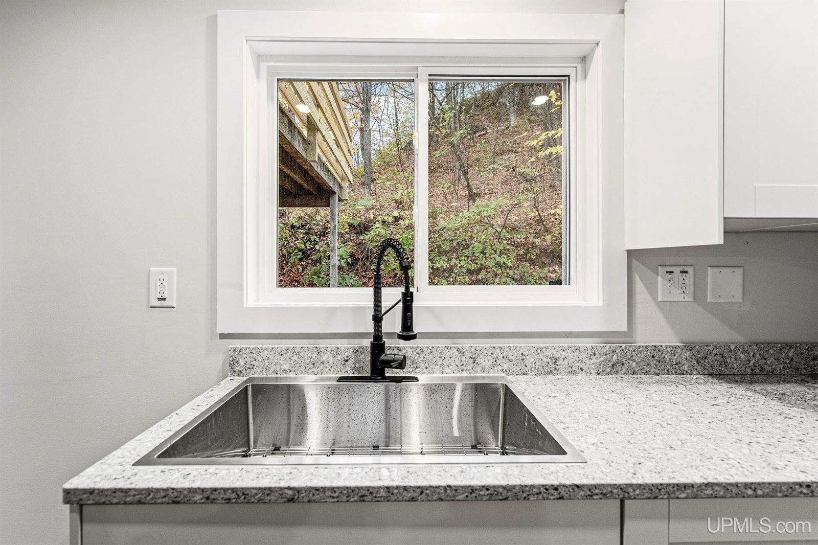 215 Hazel Street, Ishpeming, MI 49849