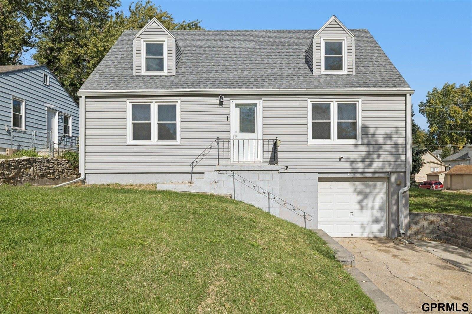 8000 Park Drive, Omaha, NE 68127