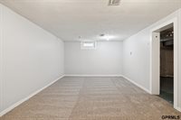 8000 Park Drive, Omaha, NE 68127